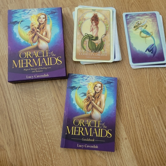 Oracle of Mermaids deck and guide book - Picture 1 of 4